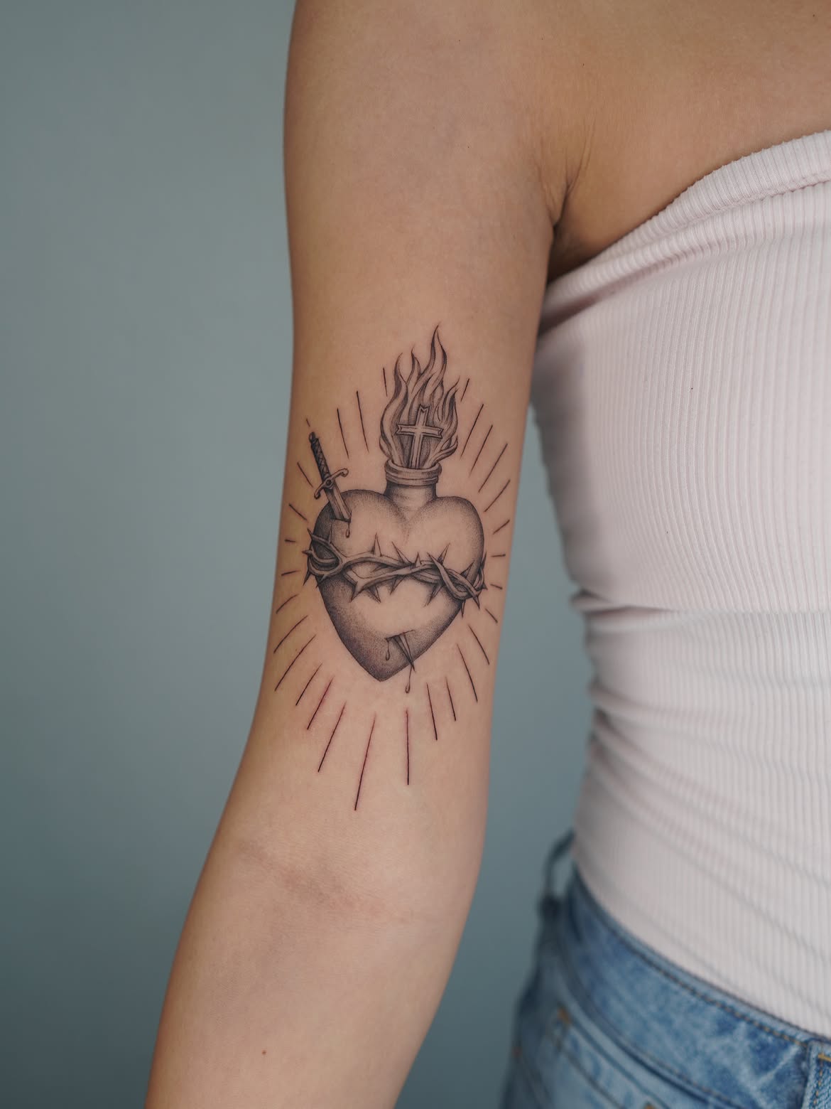 28 Sacred Heart Tattoo Ideas: From Delicate Fine Line Designs to Bold Traditional Ink