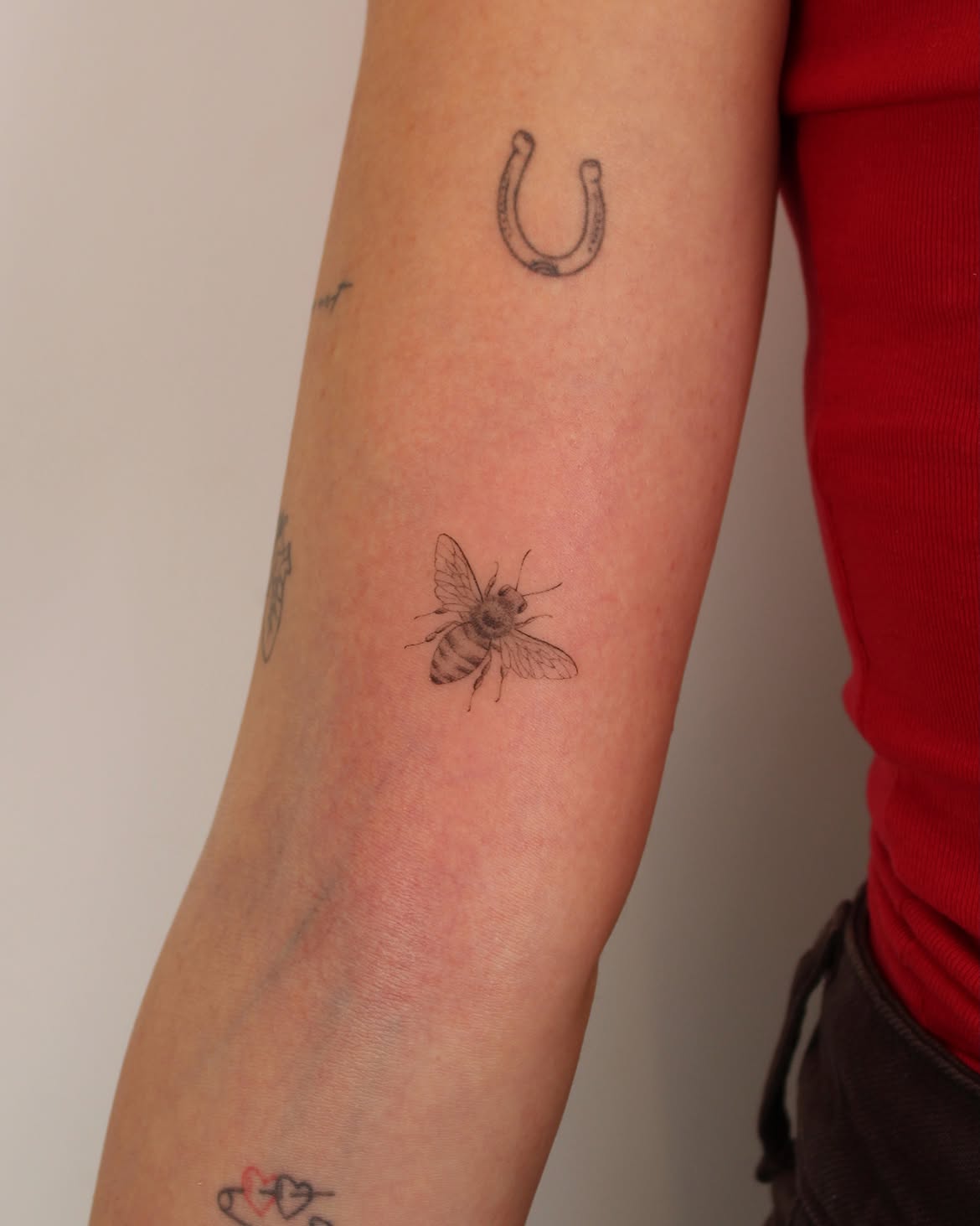 29 Micro Realism Tattoo Ideas: Tiny Details With a Big Visual Impact