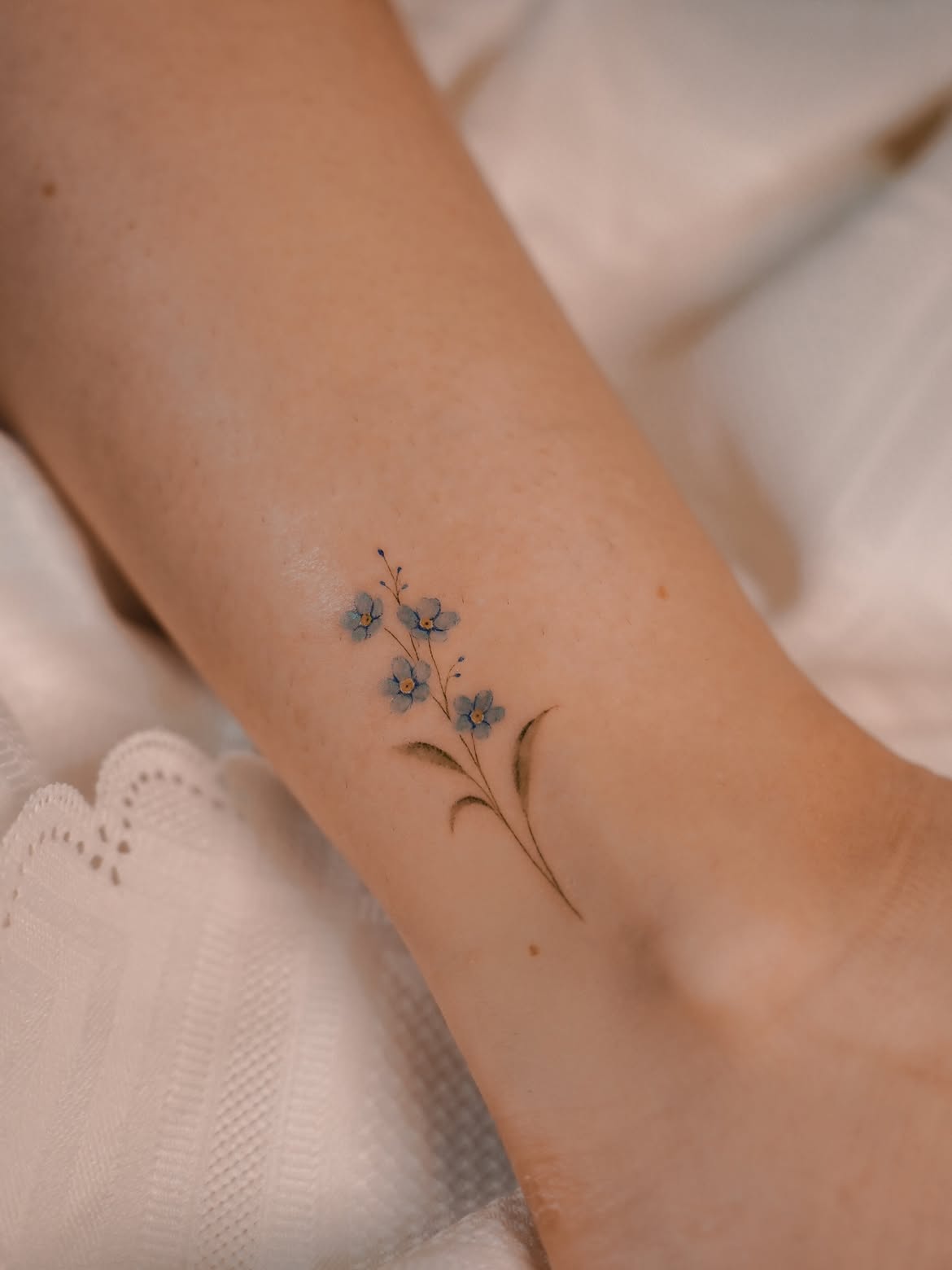 28 Forget Me Not Tattoo Ideas: Delicate Floral Designs with Timeless Meaning