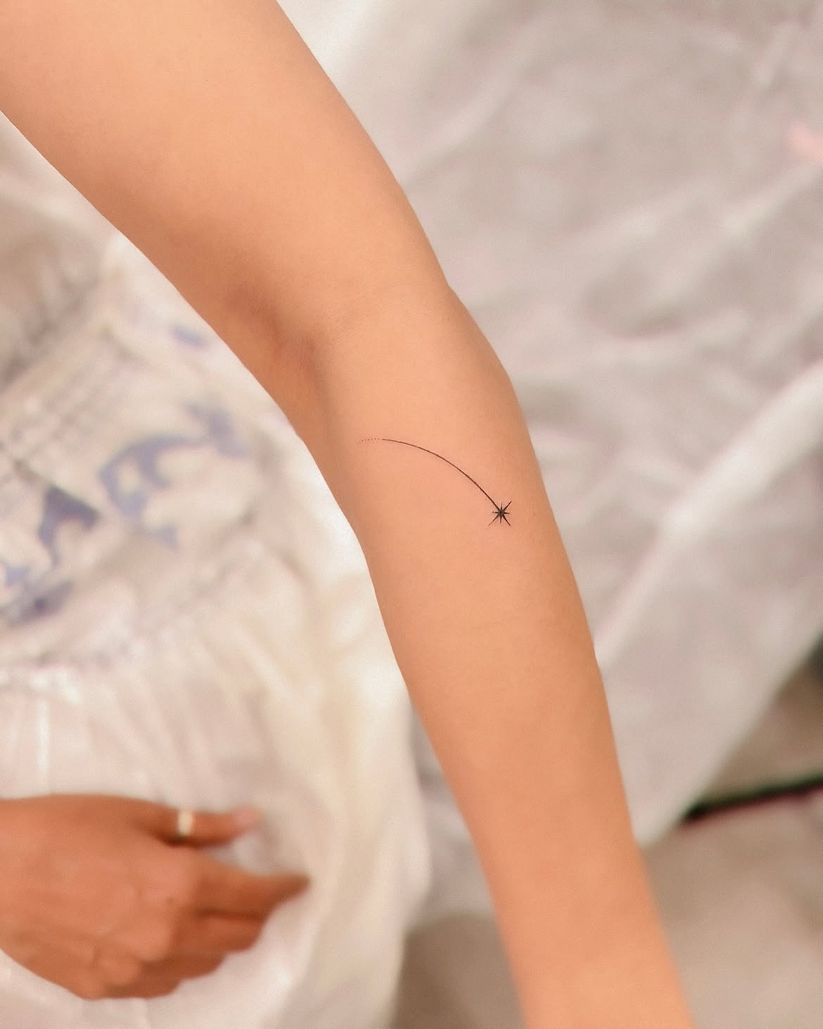 27 Shooting Star Tattoo Ideas: Delicate Designs That Capture Movement, Hope, and Wonder