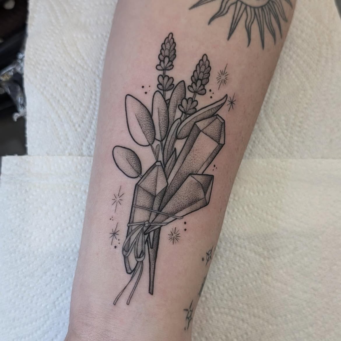 25 Crystal Tattoo Ideas: From Delicate Gemstones to Colorful Botanical Designs