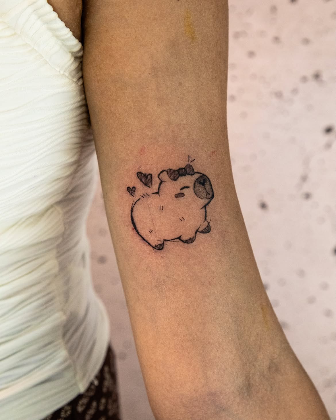 28 Cute Capybara Tattoo Ideas: Minimalist, Realistic, and Funny Designs