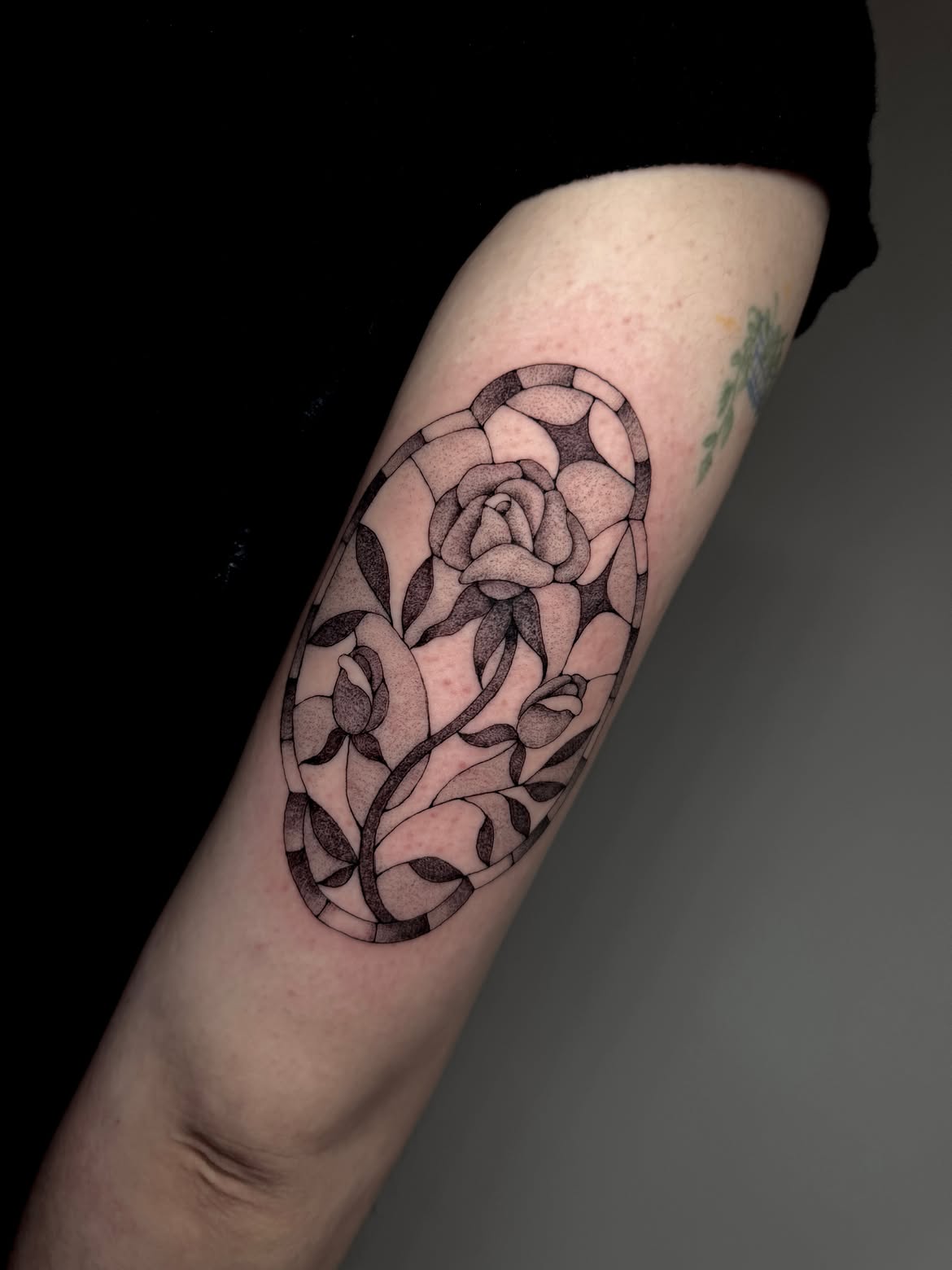 28 Stained Glass Tattoo Ideas: Color, Gothic Detail, and Timeless Designs