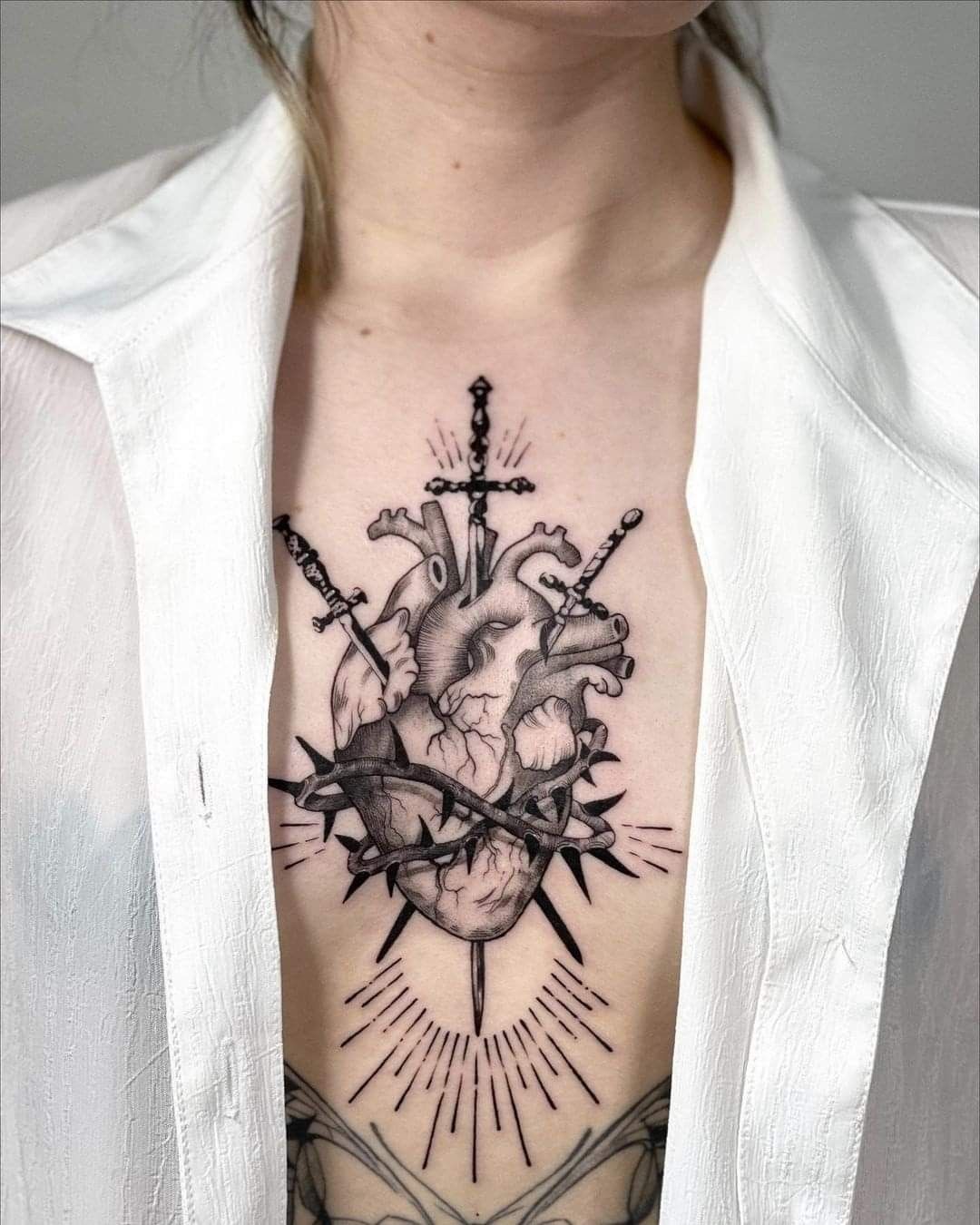 28 Sacred Heart Tattoo Ideas: From Delicate Fine Line Designs to Bold Traditional Ink