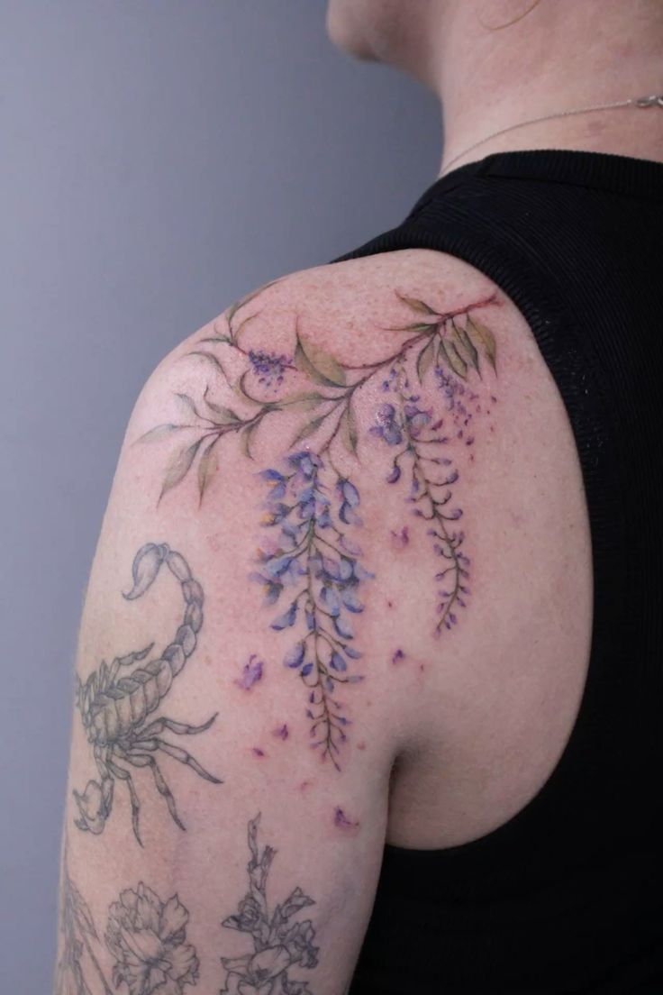 30 Beautiful Wisteria Tattoo Ideas That Capture the Romance of Nature
