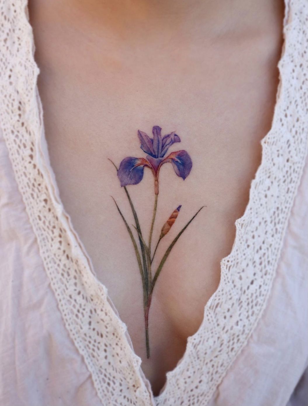 32 Iris Tattoo Ideas: Beautiful Floral Designs From Delicate Fine Line to Bold Color