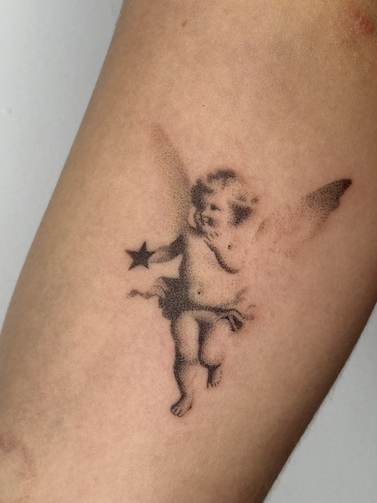 29 Micro Realism Tattoo Ideas: Tiny Details With a Big Visual Impact
